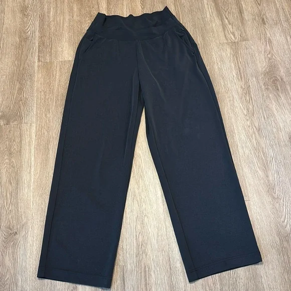 Athleta Seasoft Pants. Size M. - Picture 3 of 9